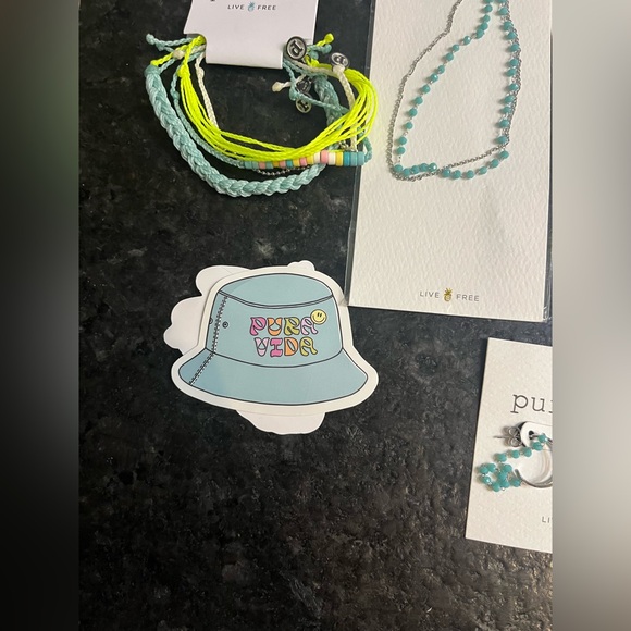 Pura Vida products - Picture 2 of 3